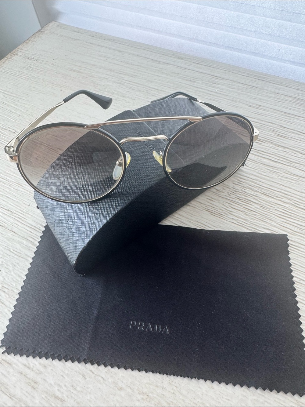100% Authentic Prada Metal Frame Sunglasses - Black/Gold